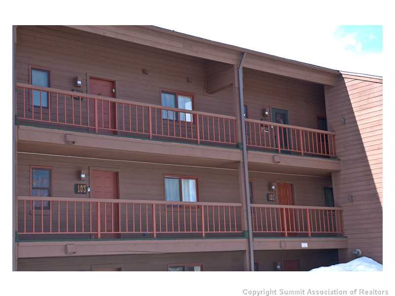9490 Ryan Gulch Road, Unit 103 Silverthorne, CO 80498 - Photo 18 of 18 Exterior Front.