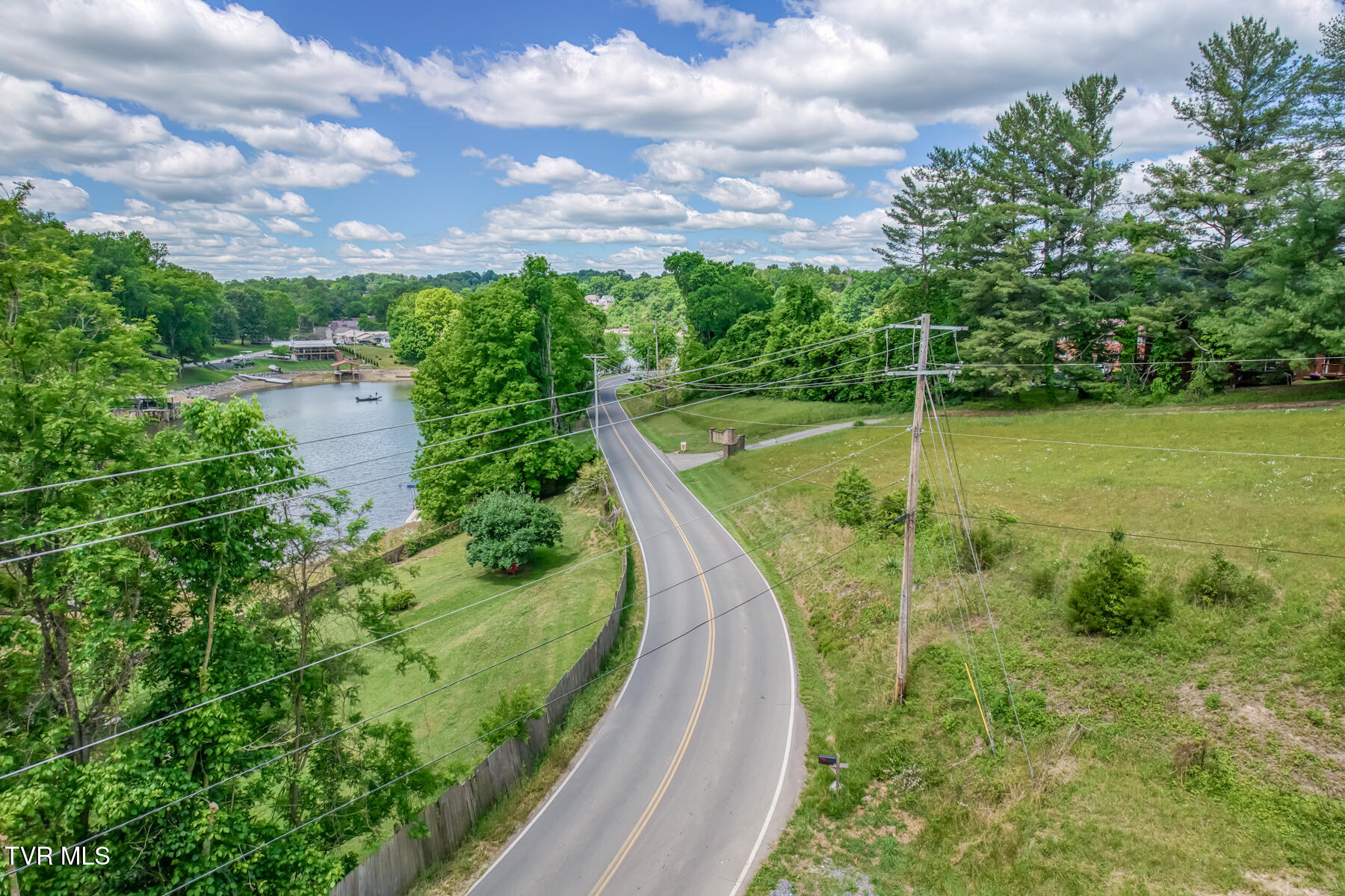 545 J A Hodge Road Piney Flats, TN 37686 - Photo 39 of 43 545 J A Hodge Rd-40