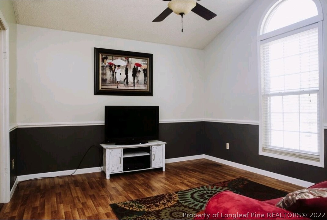 119 East 12 Oaks Road Raeford, NC 28376 - Photo 5 of 19 Gallery Image 5