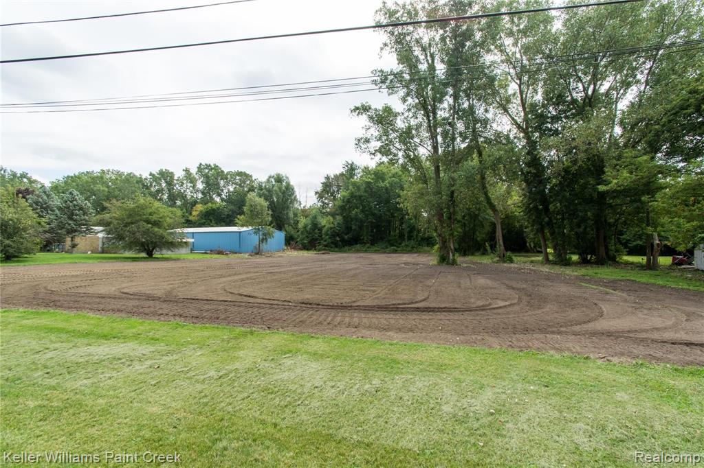38735 Ecorse Road Romulus, MI 48174 - Photo 3 of 21