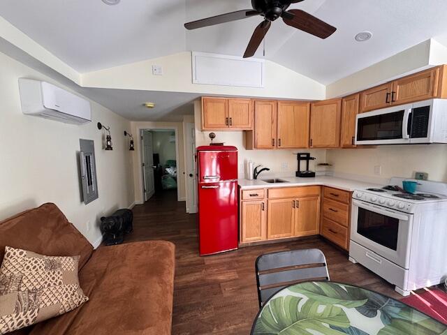 28 Kingsbury Road Wellington, ME 04942 - Photo 5 of 14 IMG_2377
