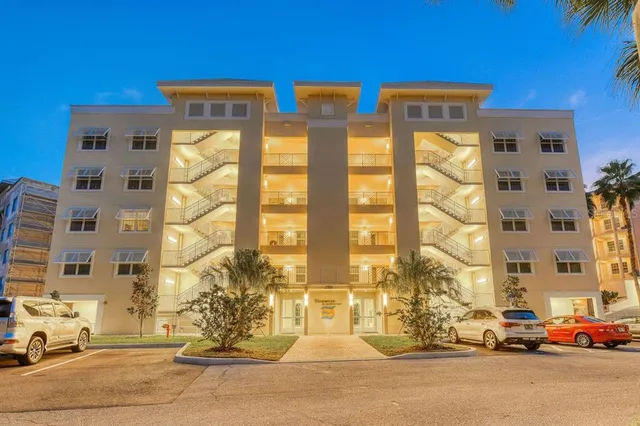 $725,000 | 250 Hidden Bay Drive, Unit 301, Osprey, FL 34229