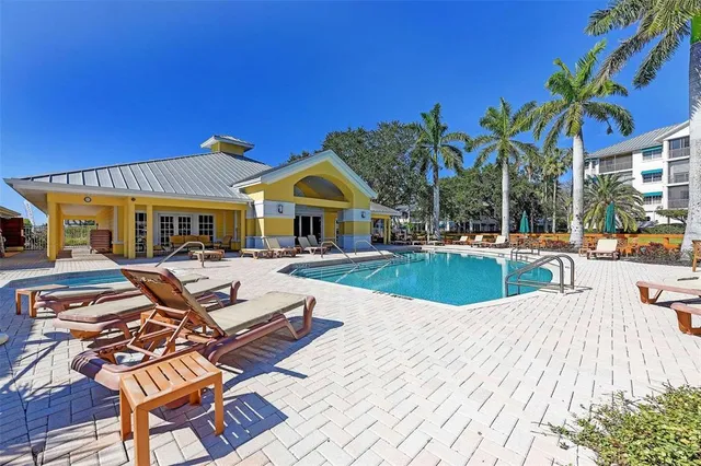 $725,000 | 250 Hidden Bay Drive, Unit 301, Osprey, FL 34229