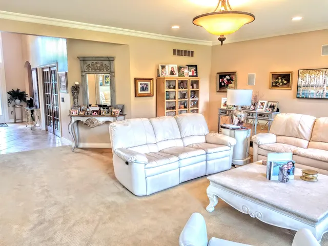 $819,900 | 6768 Merrick Drive, Troy, MI 48098