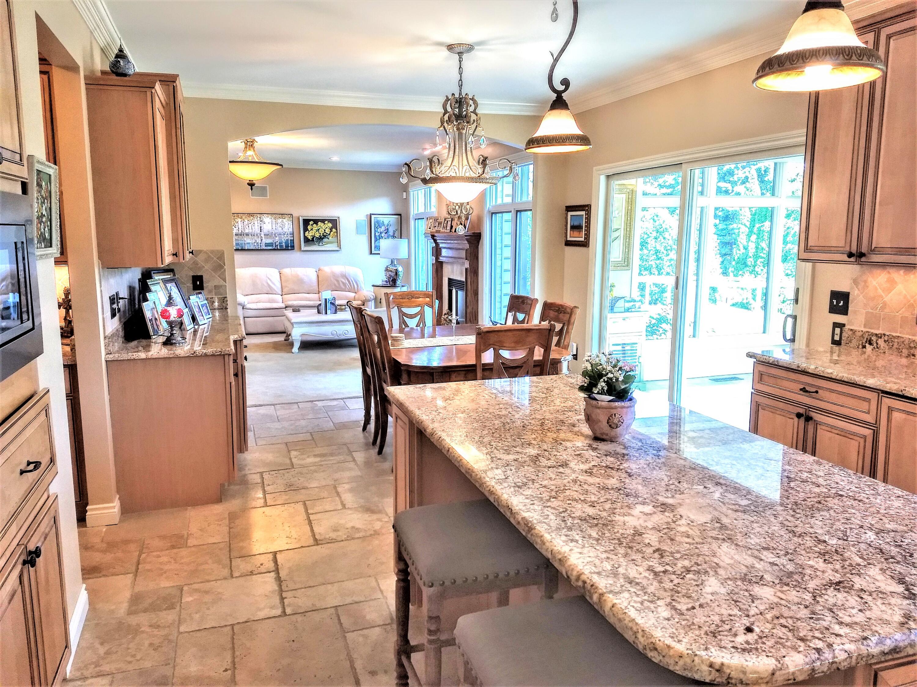 6768 Merrick Drive Troy, MI 48098 - Photo 17 of 85 16 - Kitchen Area