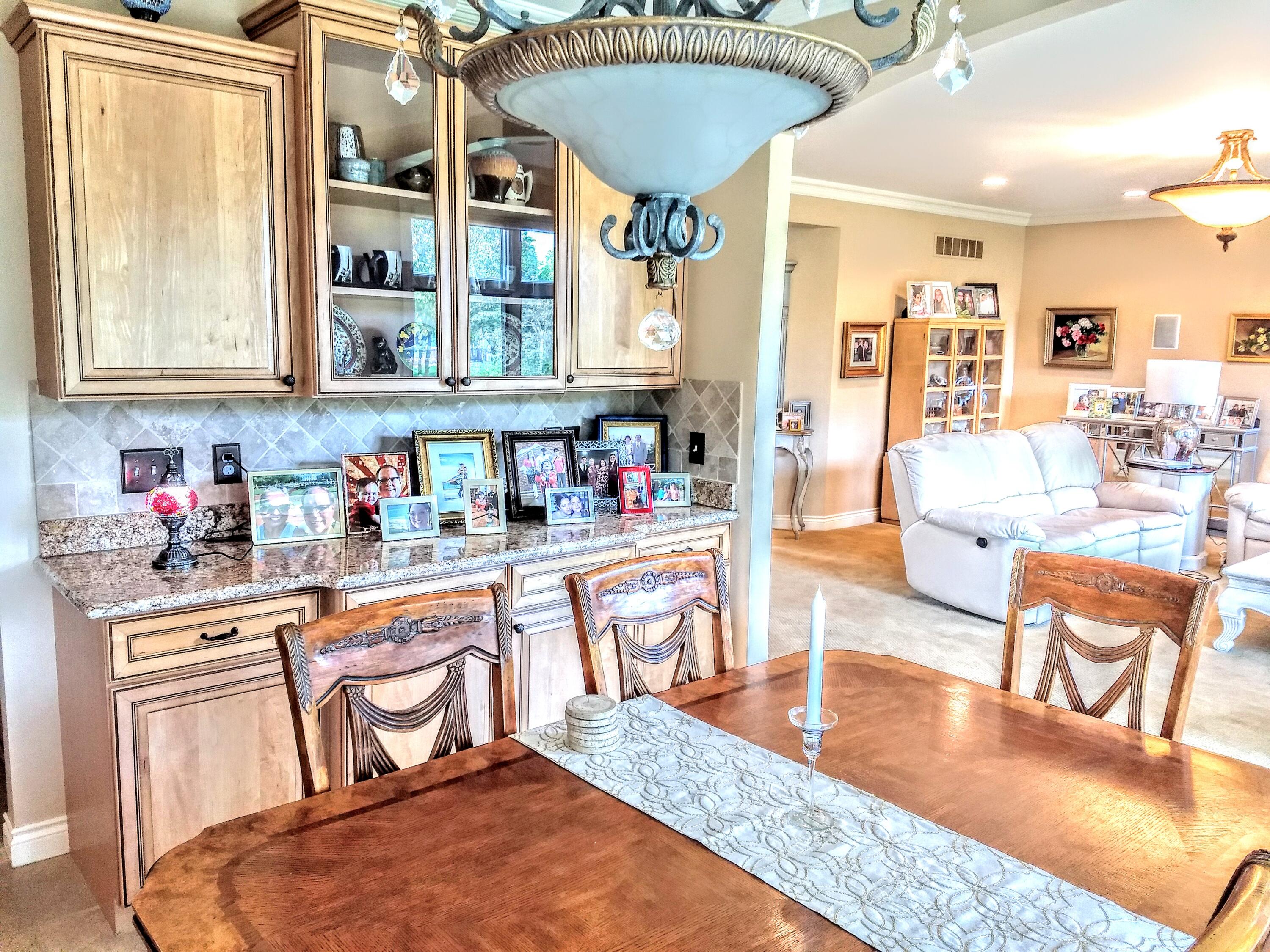 6768 Merrick Drive Troy, MI 48098 - Photo 20 of 85 19 - Beautiful Cabinets