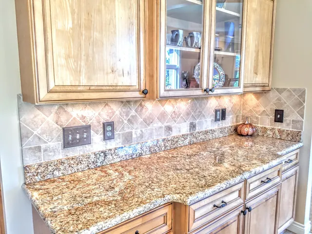 $819,900 | 6768 Merrick Drive, Troy, MI 48098