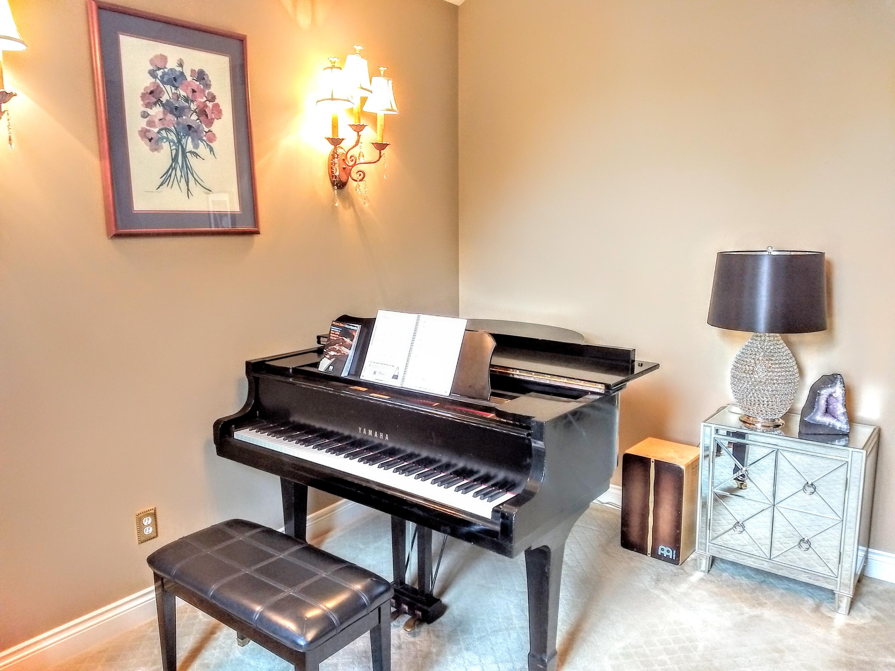 6768 Merrick Drive Troy, MI 48098 - Photo 26 of 85 21 - Study