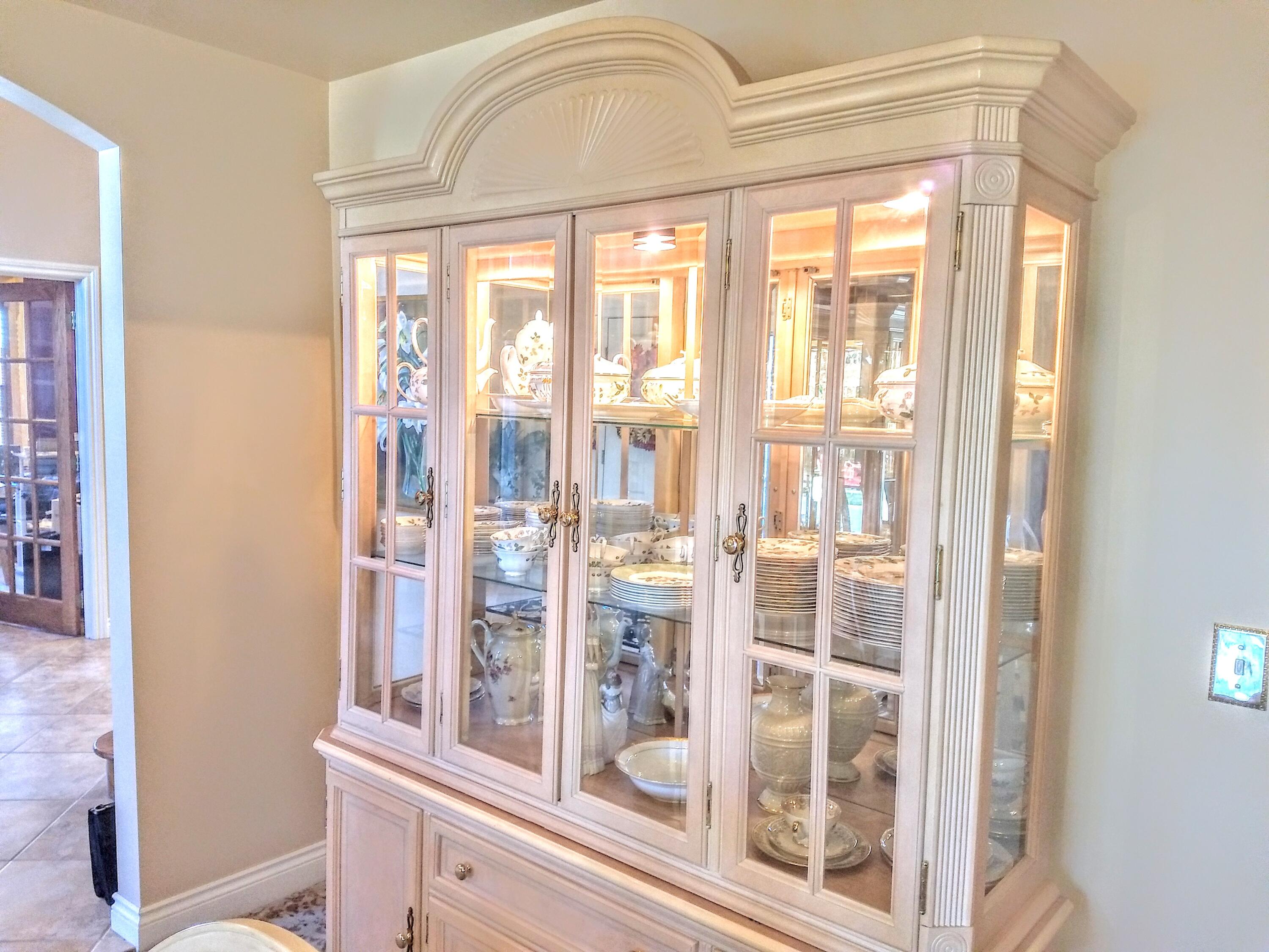 6768 Merrick Drive Troy, MI 48098 - Photo 28 of 85 21b - Cabinetry