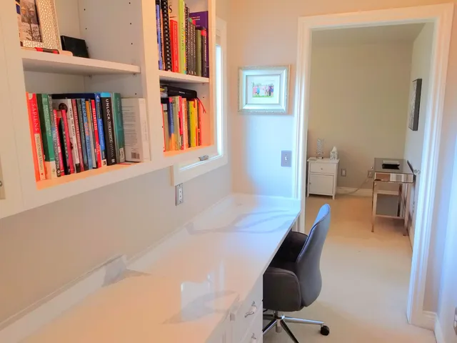 $819,900 | 6768 Merrick Drive, Troy, MI 48098