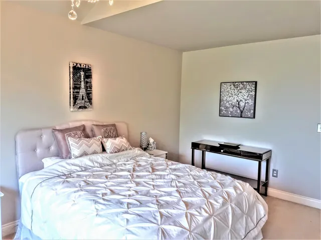 $819,900 | 6768 Merrick Drive, Troy, MI 48098