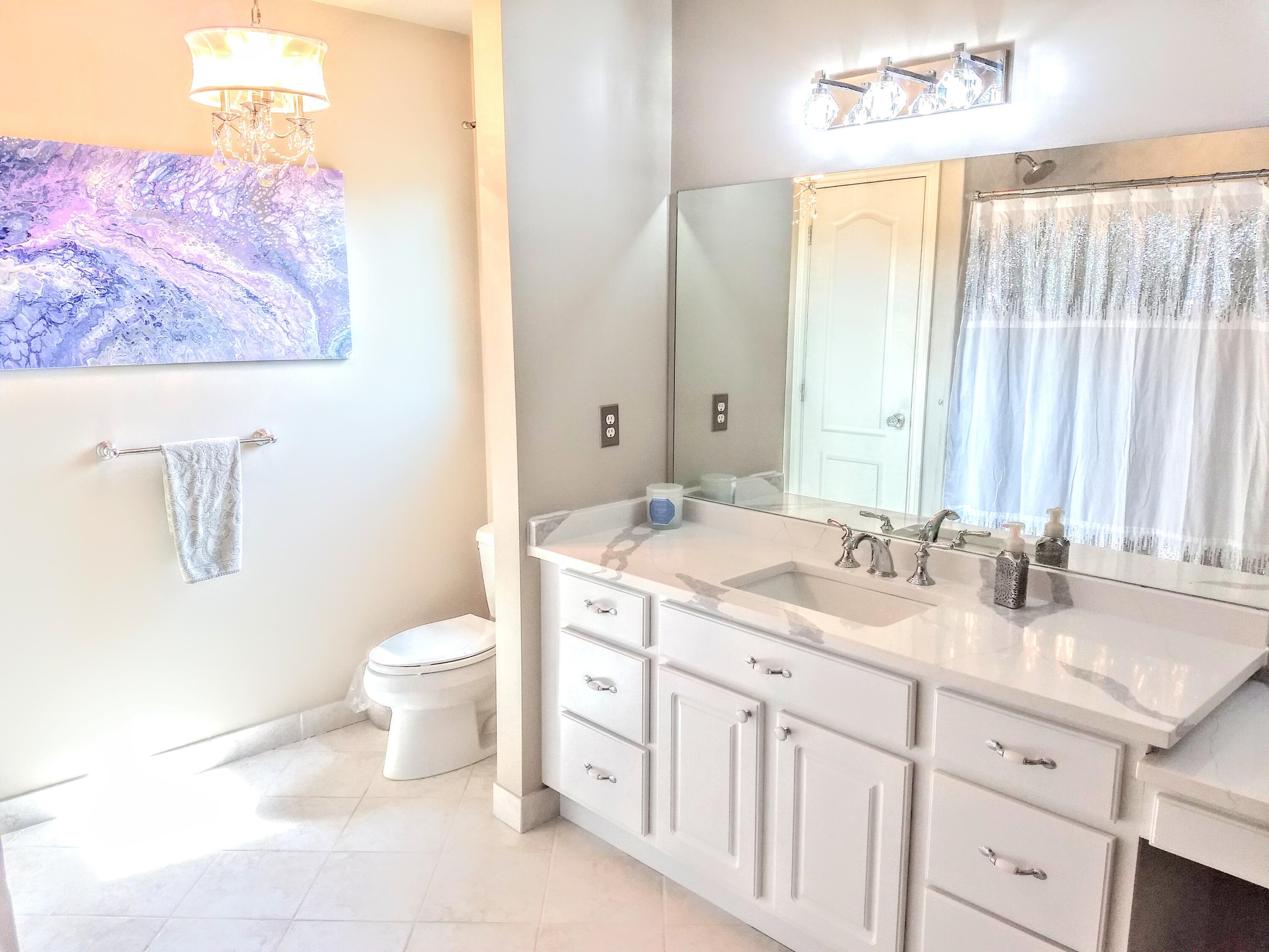 6768 Merrick Drive Troy, MI 48098 - Photo 53 of 85 43 - Bathroom 2
