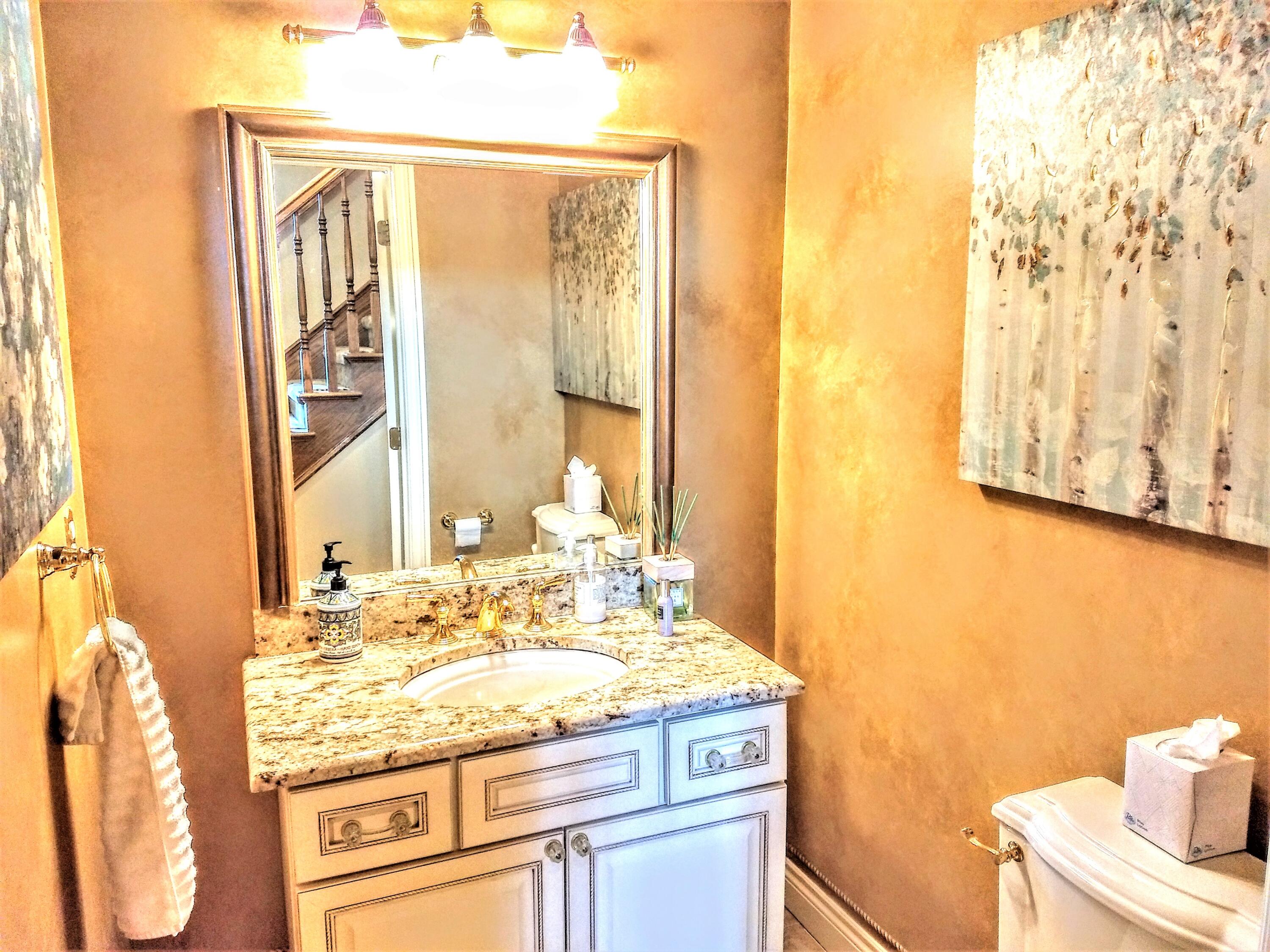 6768 Merrick Drive Troy, MI 48098 - Photo 59 of 85 49 - Lavatory 3