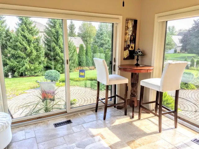 $819,900 | 6768 Merrick Drive, Troy, MI 48098