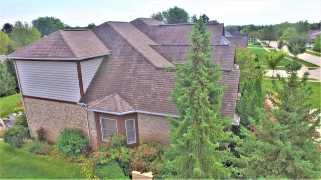 $819,900 | 6768 Merrick Drive, Troy, MI 48098