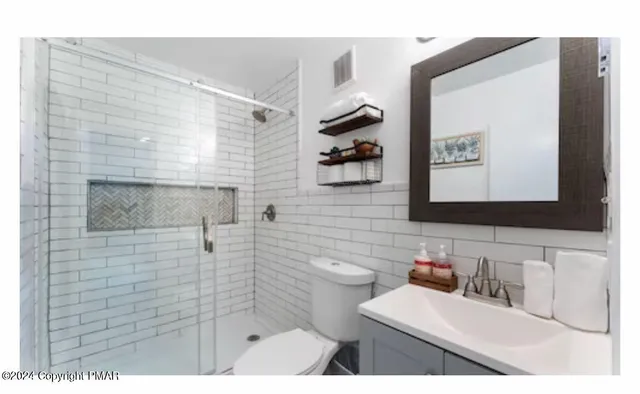 $299,999 | 9197 Buttonwood Court, Tobyhanna, PA 18466