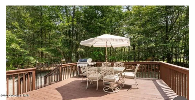 $299,999 | 9197 Buttonwood Court, Tobyhanna, PA 18466