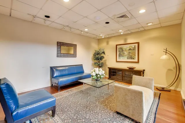 $2,000 | 899 South Plymouth Court, Unit 1005, Chicago, IL 60605