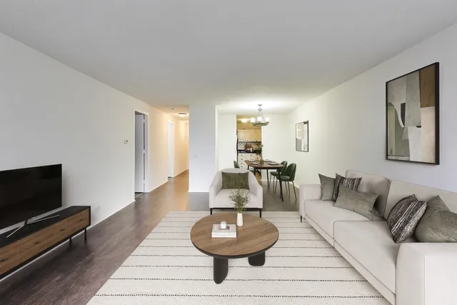 $2,000 | 899 South Plymouth Court, Unit 1005, Chicago, IL 60605