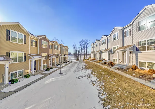 $295,000 | 2544 Alison Avenue, Pingree Grove, IL 60140