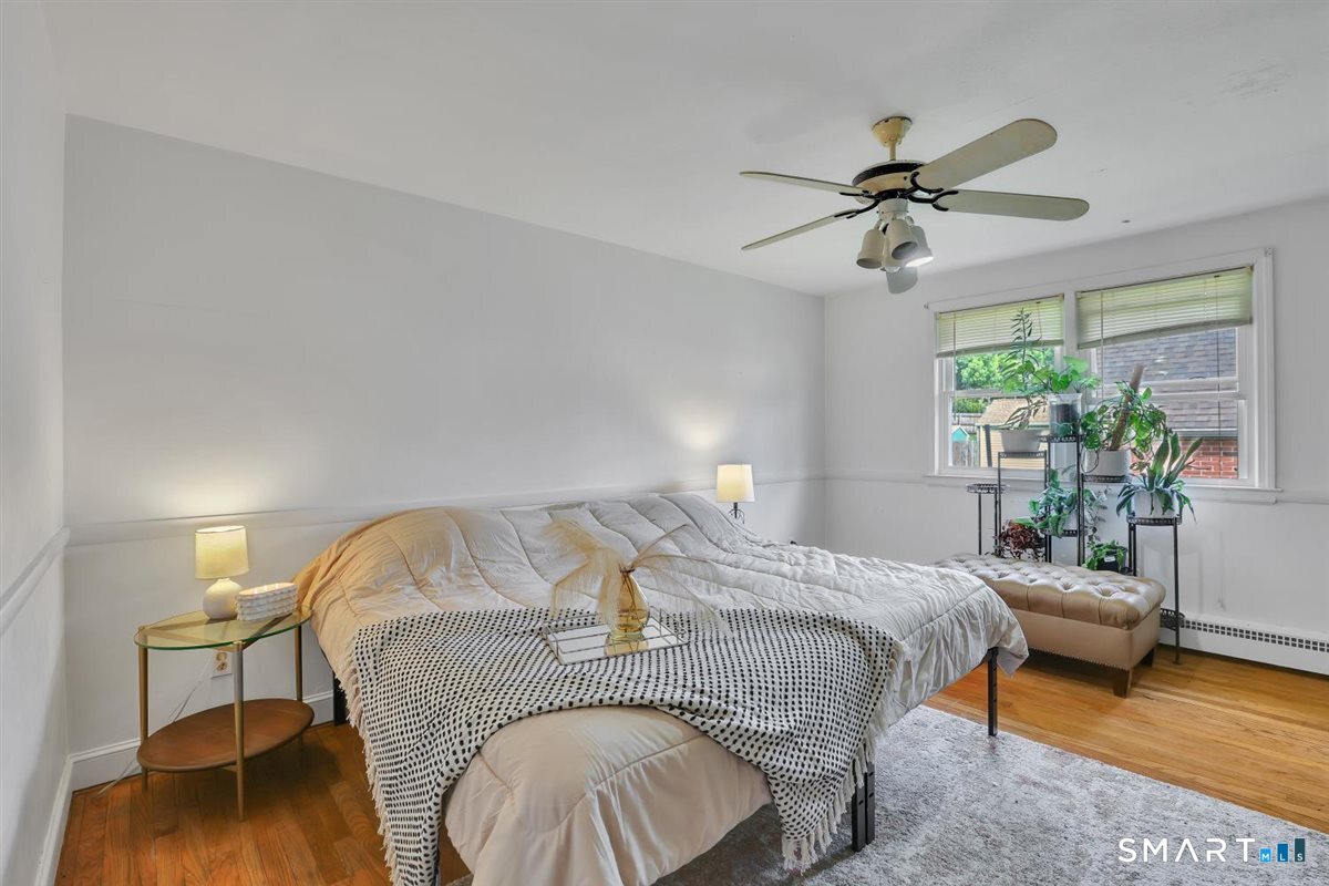 56 Oakwood Road Manchester, CT 06042 - Photo 9 of 23