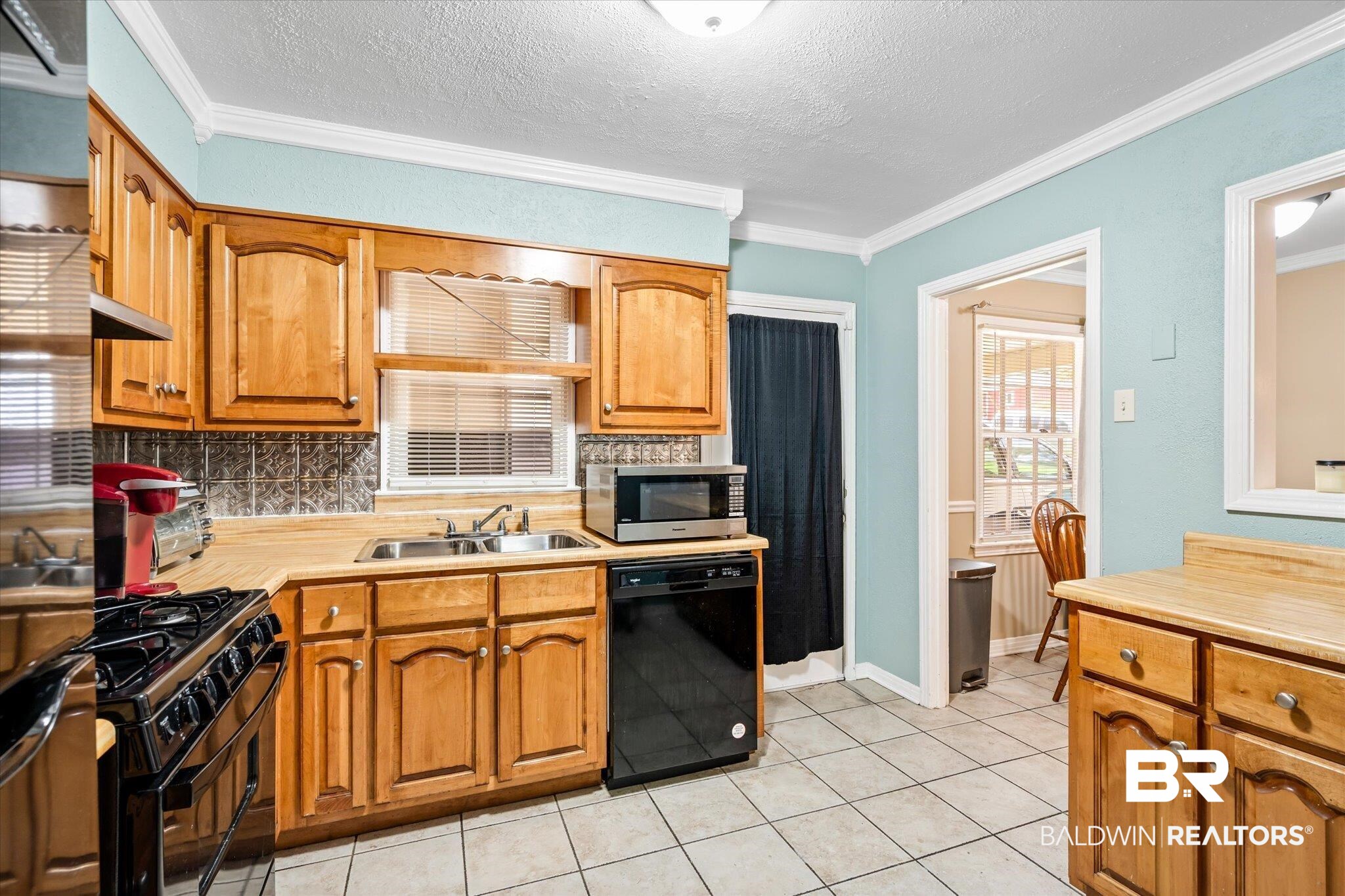 64 Elizabeth Avenue Mobile, AL 36611 - Photo 8 of 23