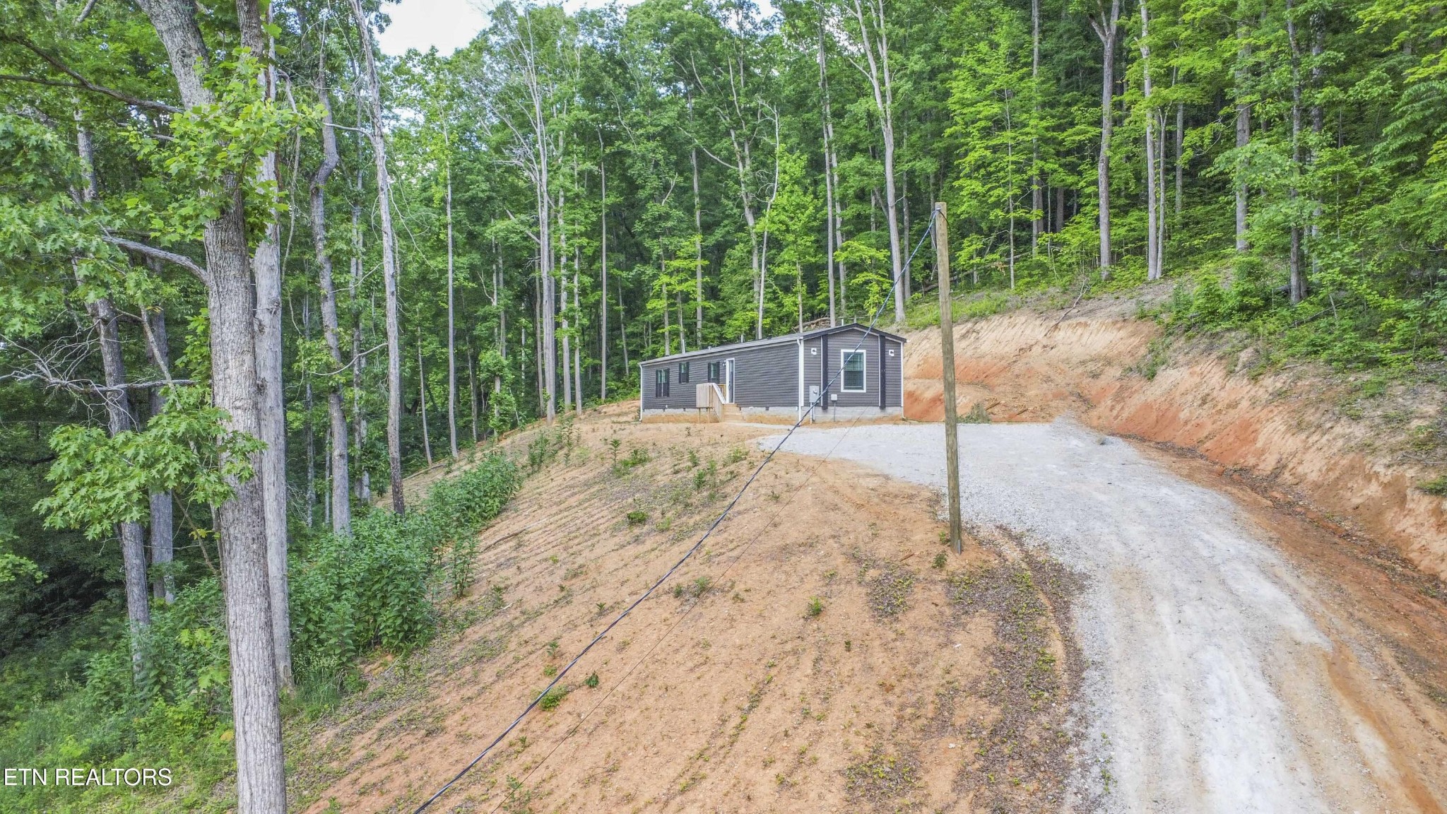 237 Johnson Valley Road Philadelphia, TN 37846 - Photo 1 of 35