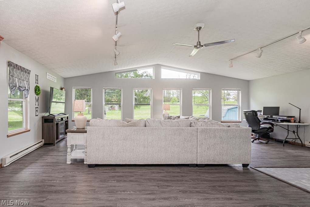 977 Hickory Road Heath, OH 43056 - Photo 12 of 24 Gallery Image 12