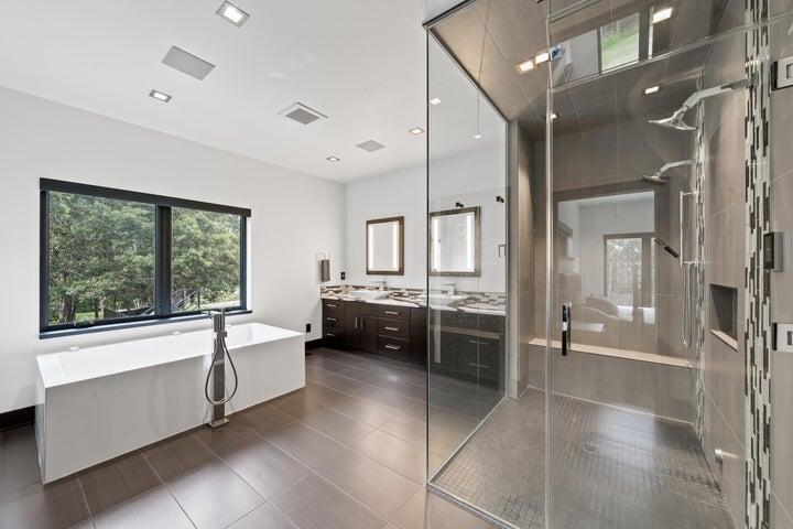 W3830 Scotch Bush Road Lafayette, WI 53121 - Photo 51 of 122 Primary Bath