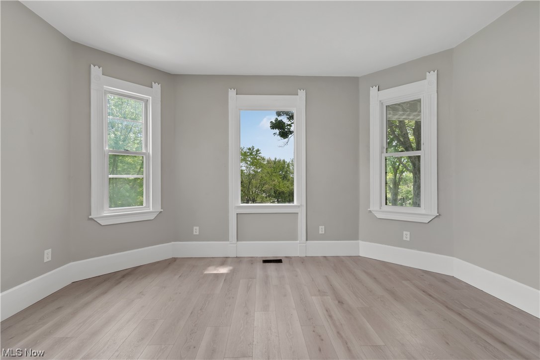 6464 Creston Road Southwest Canton, OH 44706 - Photo 13 of 35 Master Bedroom