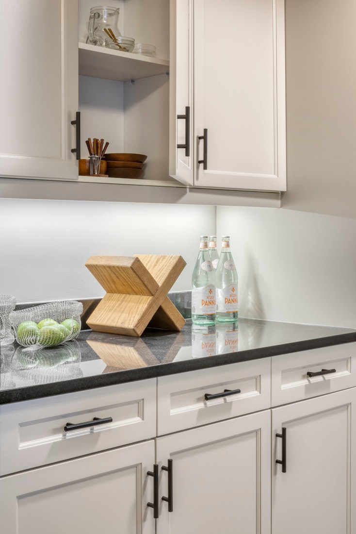 155 West 68th Street, Unit 1702 Manhattan, NY 10023 - Photo 4 of 17