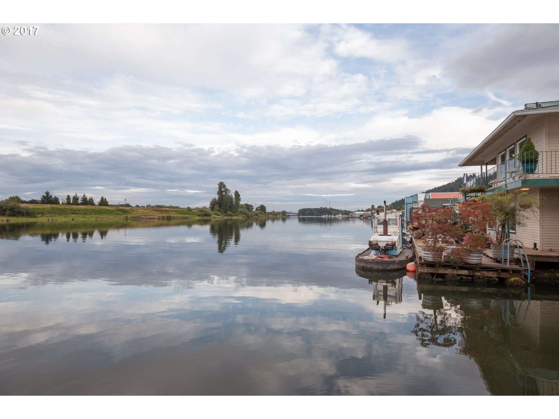 14468 Northwest Larson Road, Unit 3 Portland, OR 97231 - Photo 3 of 20 a ocean view with boat and boat
