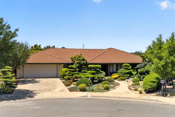 $535,000 | 83 2nd Street, Clovis, CA 93612