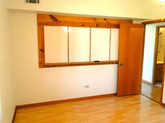 $189,000 | 3107 Ingalls Avenue, Unit 3B, Joliet, IL 60435