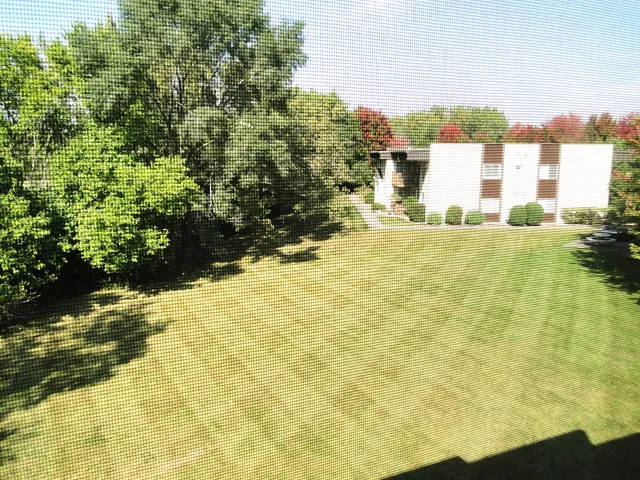 $189,000 | 3107 Ingalls Avenue, Unit 3B, Joliet, IL 60435