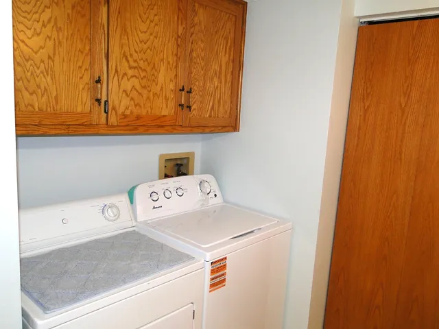$189,000 | 3107 Ingalls Avenue, Unit 3B, Joliet, IL 60435