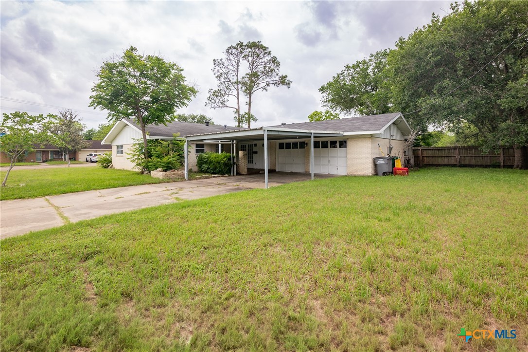 2512 East Airline Road Victoria, TX 77901 - Photo 3 of 19