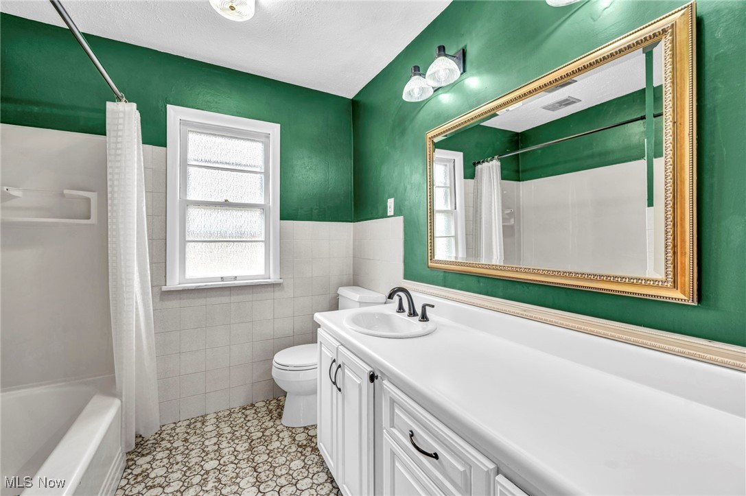 34910 Martin Road Willoughby, OH 44094 - Photo 12 of 29 Gallery Image 12