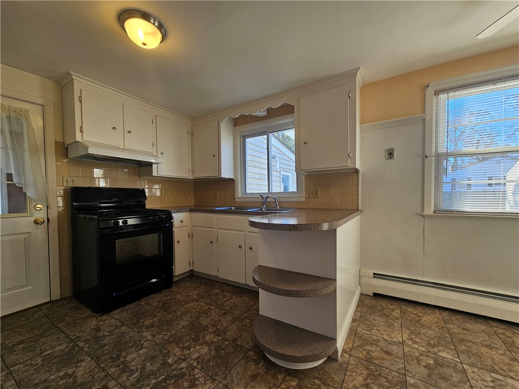 7 Rutherford Court, Unit 12 Warwick, RI 02886 - Photo 15 of 28 Gallery Image 15