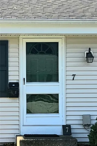 $325,000 | 7 Rutherford Court, Unit 12, Warwick, RI 02886