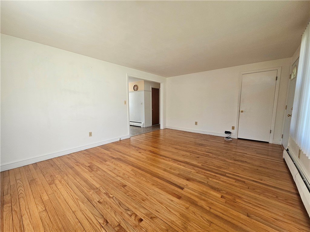 7 Rutherford Court, Unit 12 Warwick, RI 02886 - Photo 6 of 28 Gallery Image 6