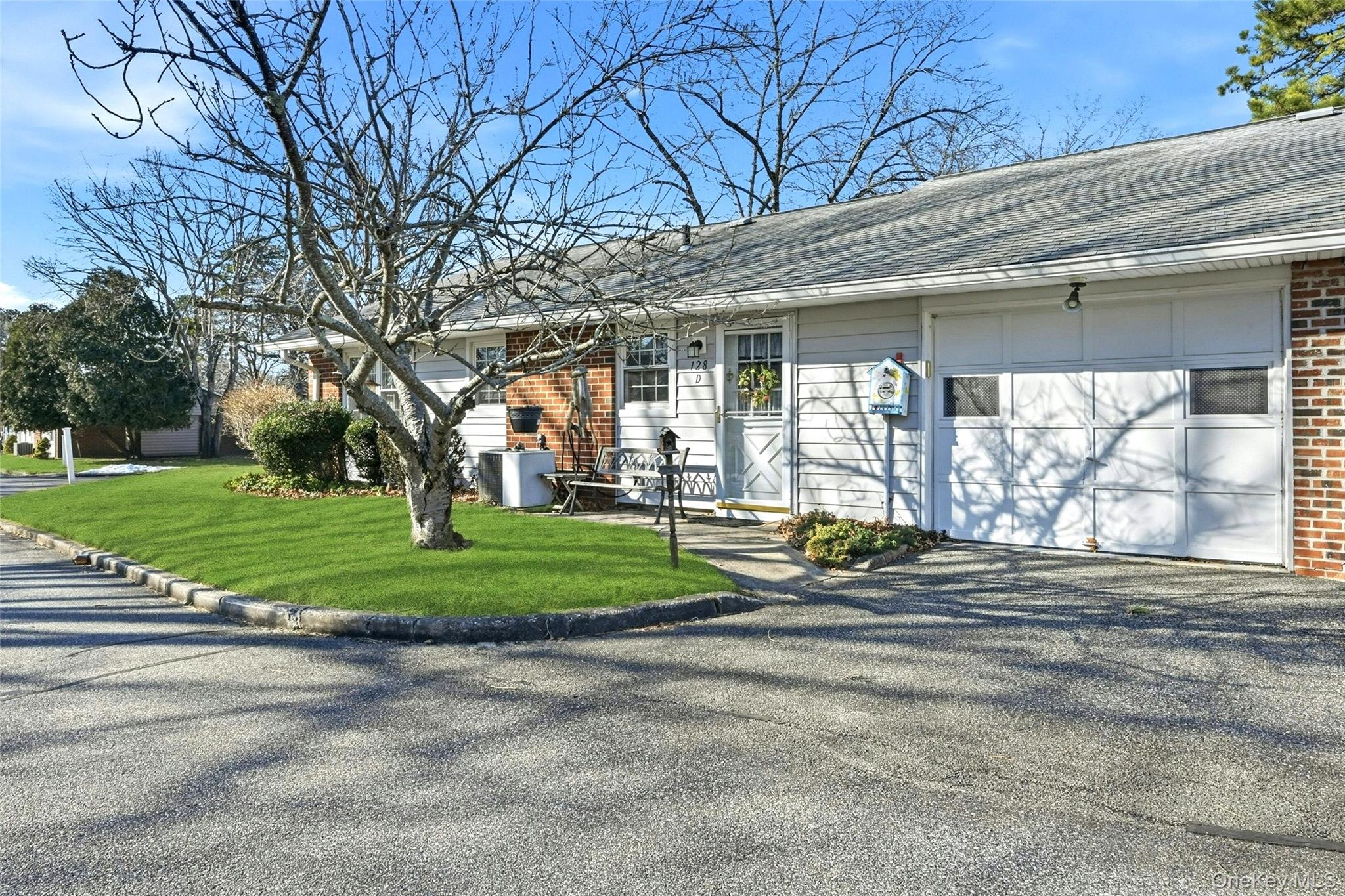 128 D Exmore Court Ridge, NY 11961 - Photo 27 of 45