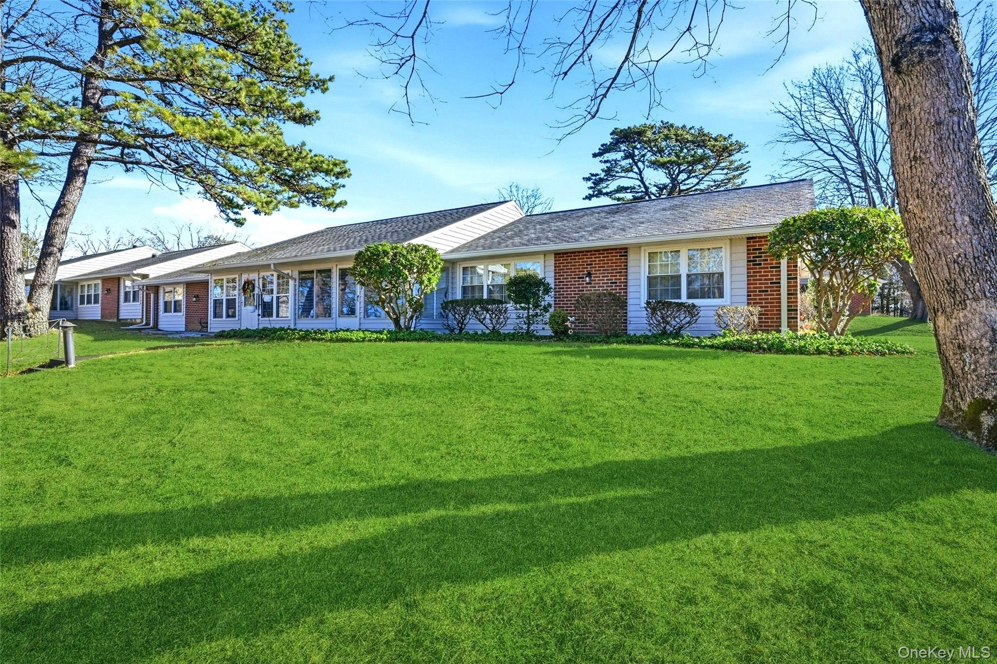 128 D Exmore Court Ridge, NY 11961 - Photo 3 of 45