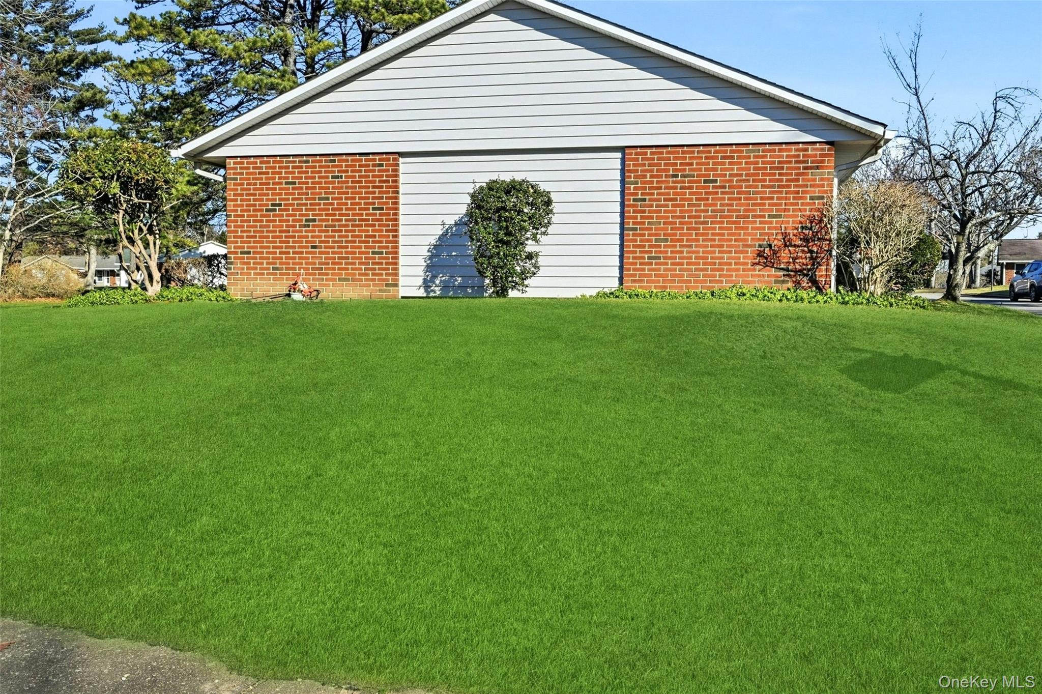 128 D Exmore Court Ridge, NY 11961 - Photo 31 of 45