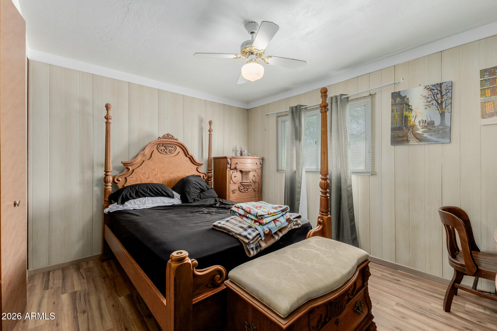 420 West 6th Street Ajo, AZ 85321 - Photo 25 of 35 a living room with furniture and a table