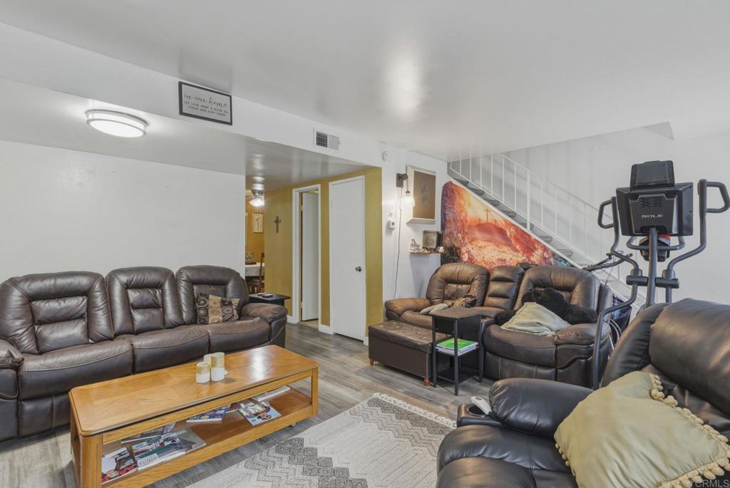 11911 Royal Road, Unit D El Cajon, CA 92021 - Photo 4 of 23