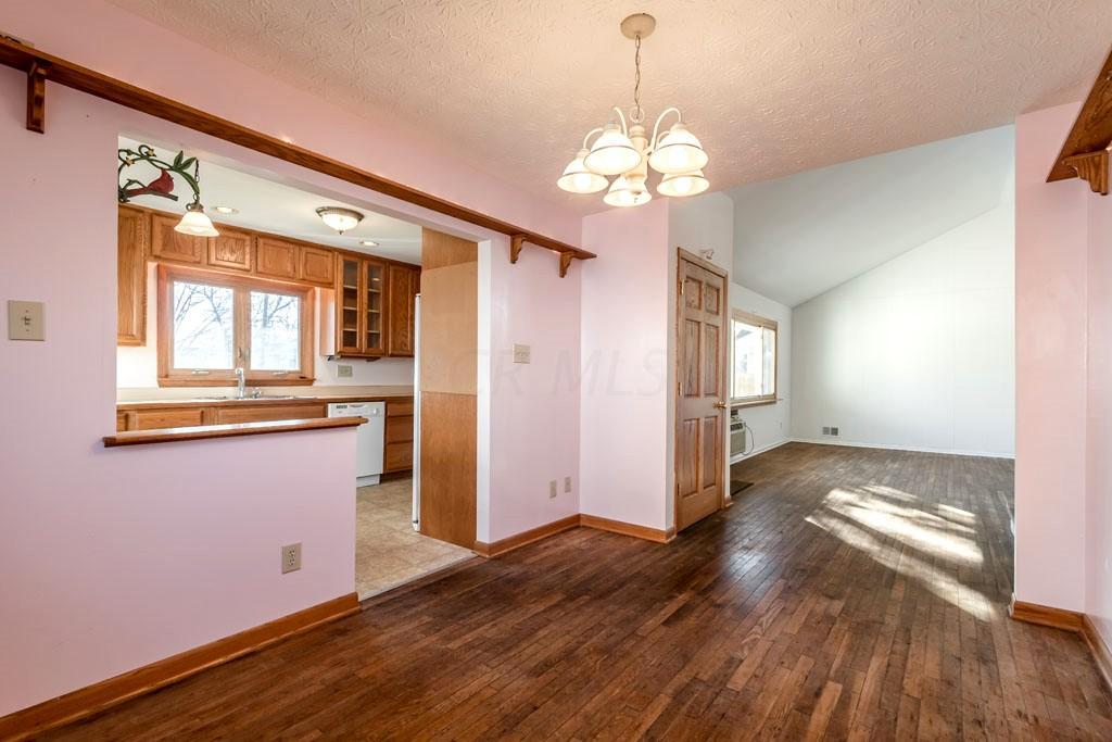 1289 Country Club Road Columbus, OH 43227 - Photo 13 of 31 Gallery Image 13