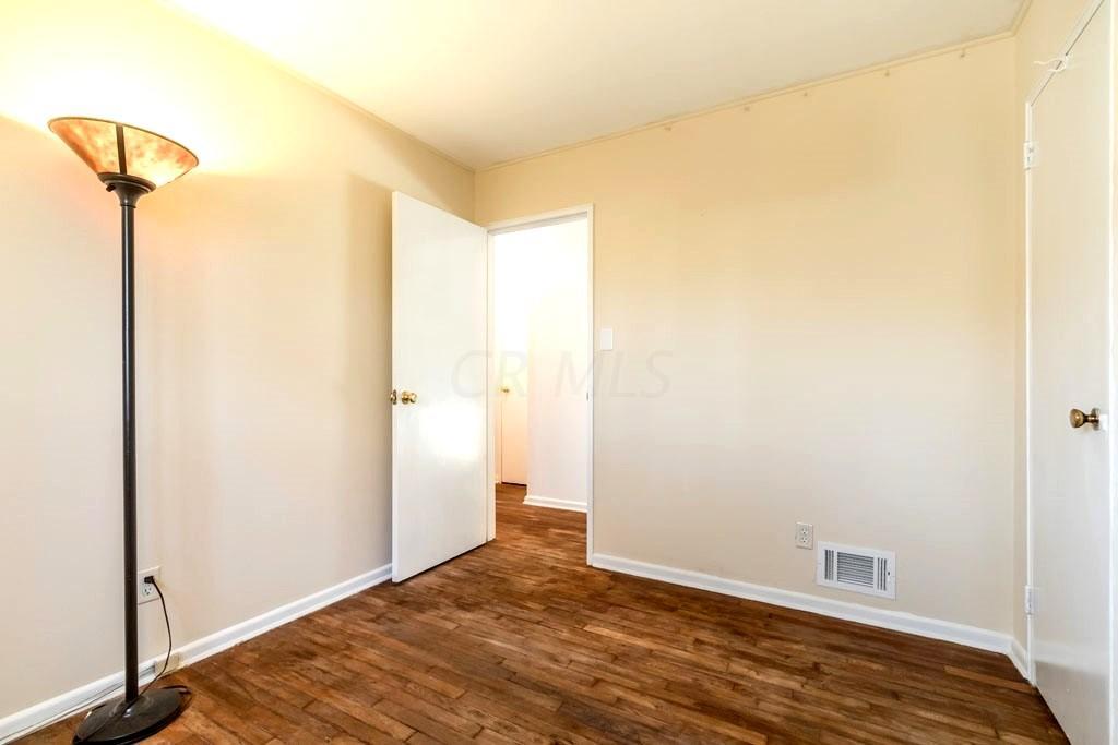 1289 Country Club Road Columbus, OH 43227 - Photo 18 of 31 Gallery Image 18
