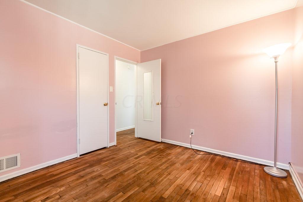 1289 Country Club Road Columbus, OH 43227 - Photo 20 of 31 Gallery Image 20