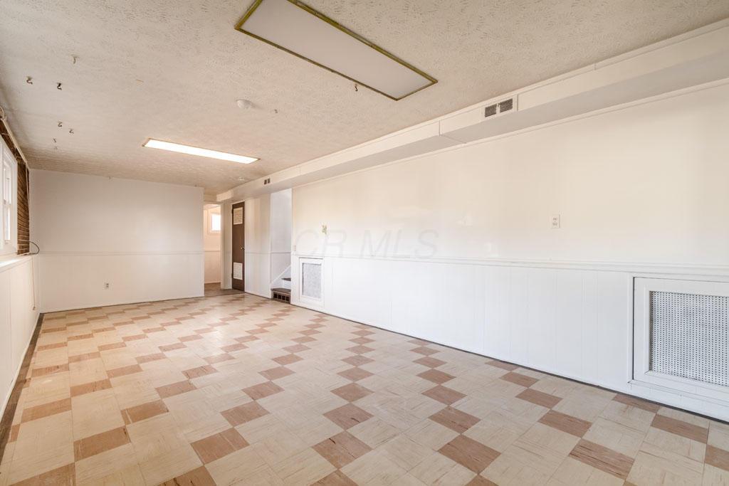 1289 Country Club Road Columbus, OH 43227 - Photo 24 of 31 Gallery Image 24